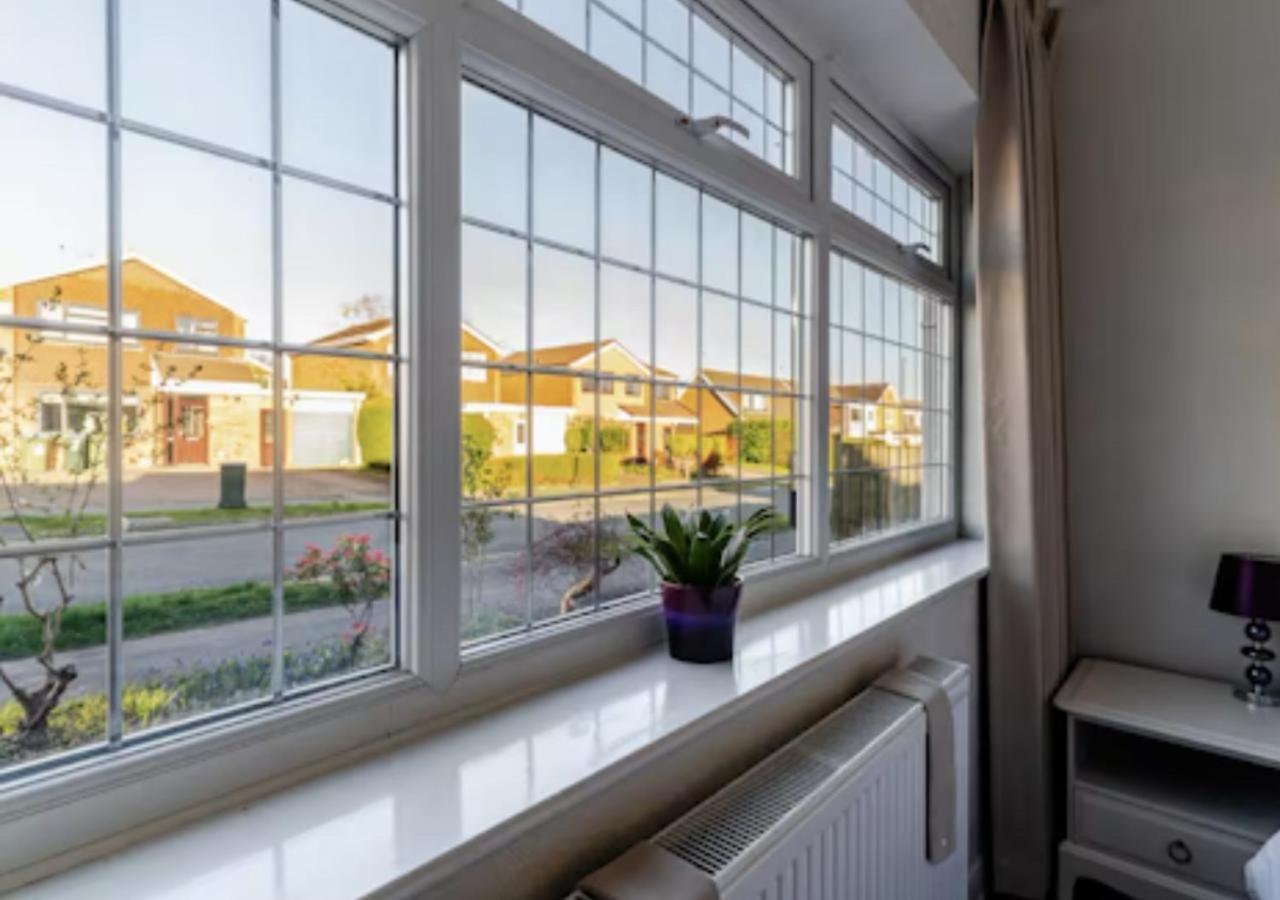 Cannon Village- Elegance & Comfort By Cannon Park , A Historic Retreat Next To The Of Warwick ,free Parking ,3 Bedrooms ,sleeps 9 Villa